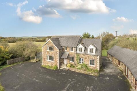 6 bedroom detached house for sale