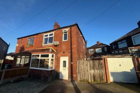 Collinge Avenue, Middleton, Manchester 3 bed semi