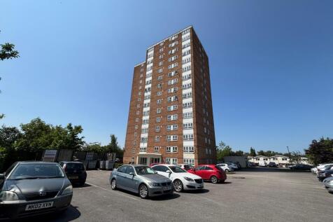 City View, Highclere Avenue, Salford 2 bed apartment for sale