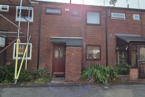 Dewberry Close, Swinton 3 bed terraced house for sale