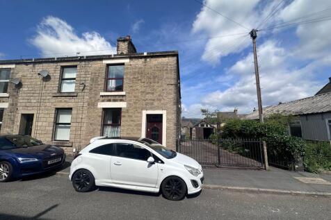 Jones Street, Glossop 2 bed end of terrace house for sale