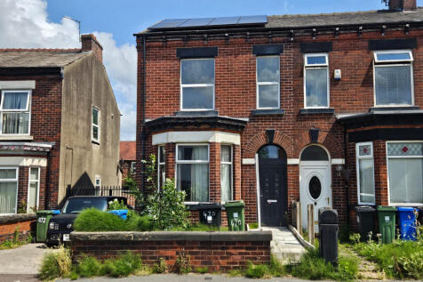 Edge Lane, Droylsden 2 bed end of terrace house for sale
