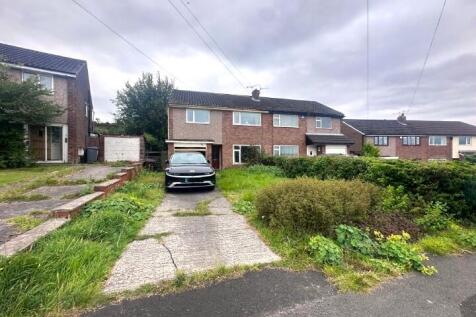 3 bedroom semi-detached house for sale