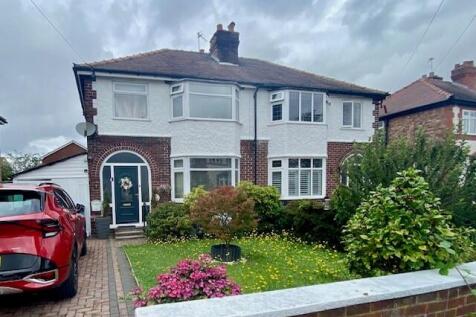 Waverley Avenue, Warrington 3 bed semi