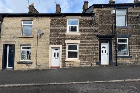 Whitfield Cross, Glossop 2 bed terraced house for sale