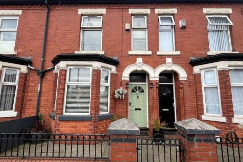 Claremont Road, Manchester, M14 4TS... 3 bed terraced house for sale