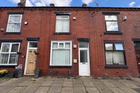Ivy Grove, Kearsley, Bolton 2 bed terraced house for sale