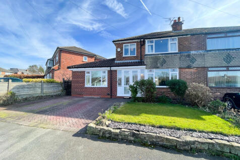 4 bedroom semi-detached house for sale