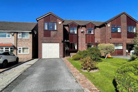 Rodney Drive, Bredbury 3 bed end of terrace house for sale