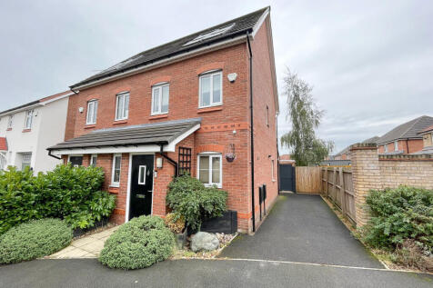 Hastings Gardens, Brinnington 3 bed semi