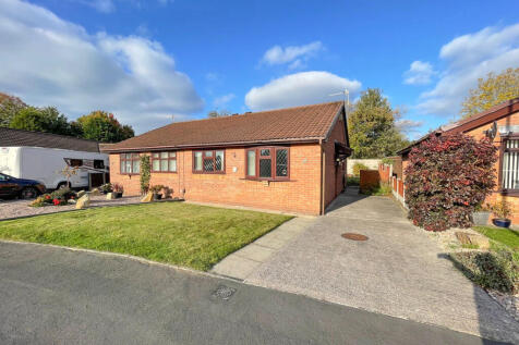 2 bedroom semi-detached bungalow for sale