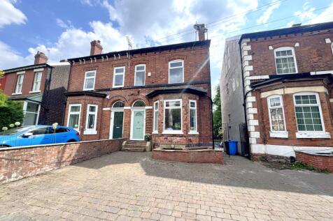 4 bedroom semi-detached house for sale