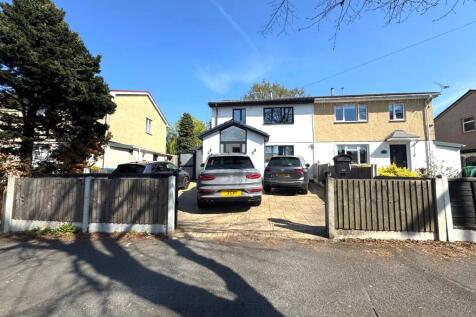 5 bedroom semi-detached house for sale