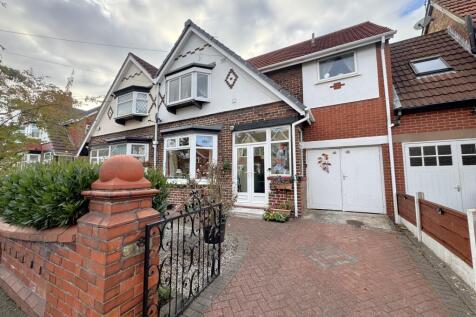 3 bedroom semi-detached house for sale