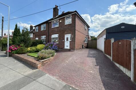 3 bedroom semi-detached house for sale