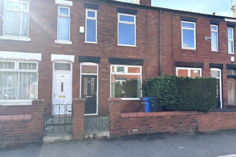 Hempshaw Lane, Offerton 2 bed terraced house for sale