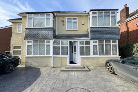 Cemetery Road, Denton 5 bed detached house for sale