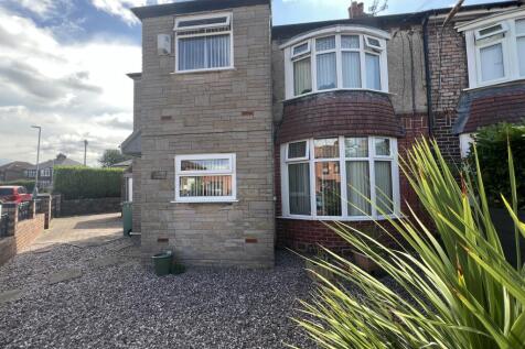 Woodbridge Avenue Audenshaw, Audenshaw 3 bed semi