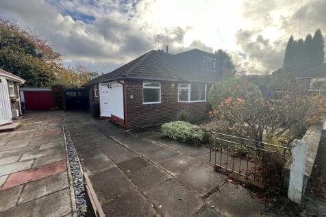 3 bedroom semi-detached bungalow for sale