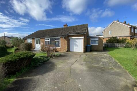 2 bedroom detached bungalow for sale