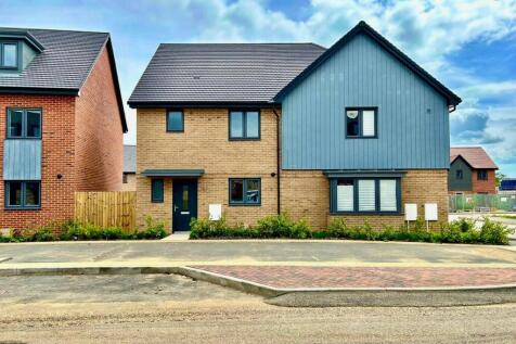 Rambouillet Drive, Whitehouse, Milton... 3 bed semi