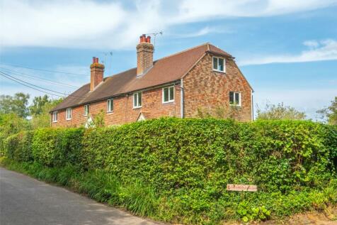 4 bedroom end of terrace house for sale