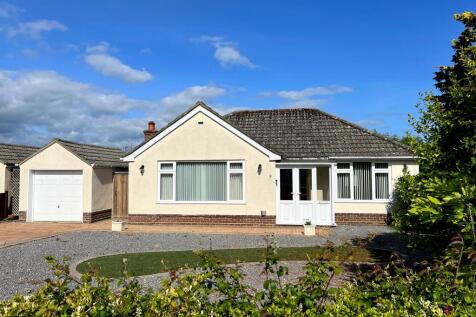 Greenfield Gardens, Barton On Sea... 3 bed bungalow for sale