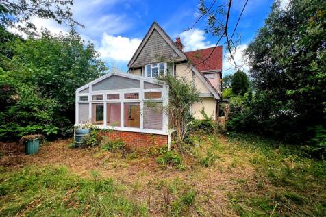 Farm Lane North, Barton On Sea, New... 3 bed detached house for sale
