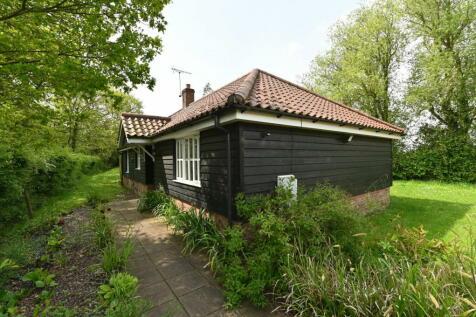 2 bedroom detached bungalow for sale