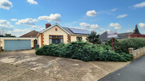 3 bedroom detached bungalow for sale