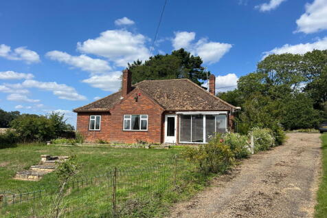 Yoxford, Suffolk 4 bed detached bungalow for sale