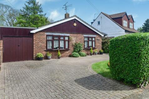 3 bedroom detached bungalow for sale