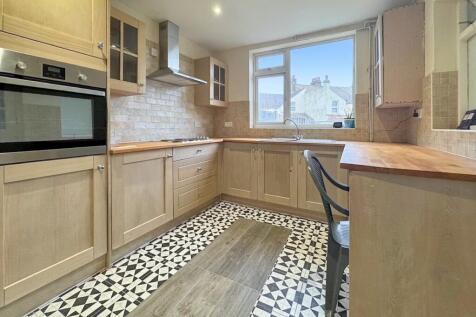 Rosebery Road, Gillingham, ME7 3 bed terraced house for sale