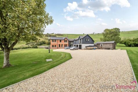 5 bedroom detached house for sale