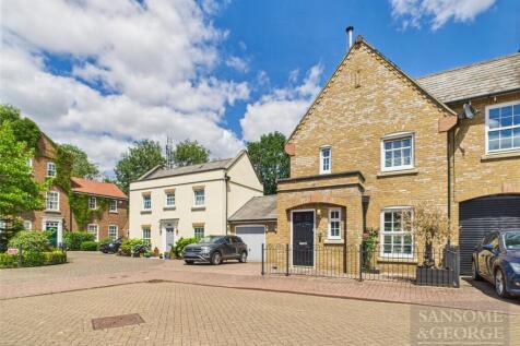 3 bedroom end of terrace house for sale