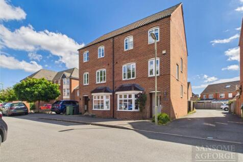 Kirby Drive, Bramley, Tadley... 3 bed semi