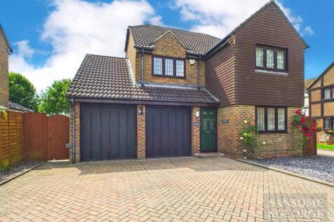Oakmead, Bramley, Tadley, Hampshire... 4 bed detached house for sale