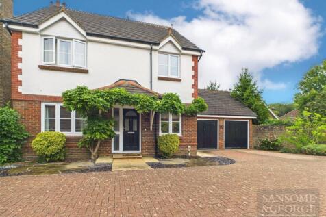 Strawberry Fields, Bramley, Tadley... 4 bed detached house for sale