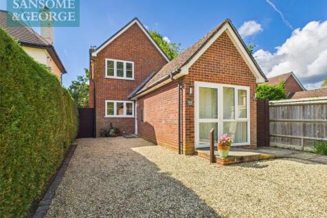 The Street, Bramley, Tadley... 3 bed detached house for sale
