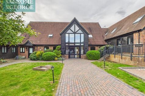 Minchens Lane, Bramley, Tadley... 2 bed apartment for sale