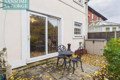 Holly Close, Bramley, Tadley... 1 bed apartment for sale