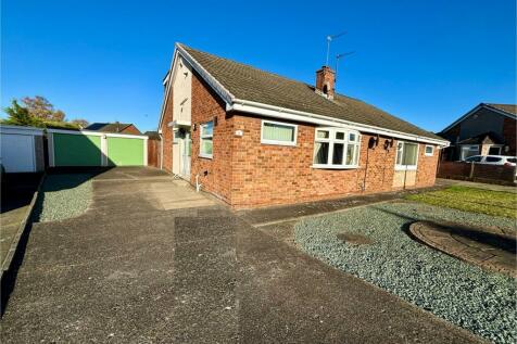 3 bedroom semi-detached bungalow for sale