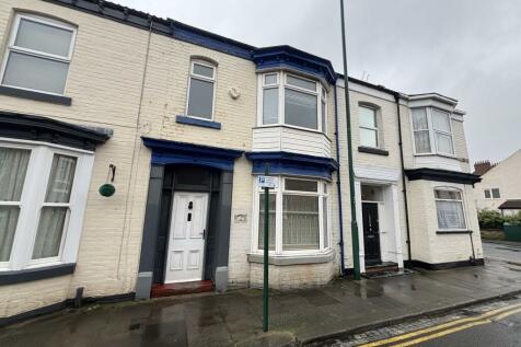 Terraced house for sale