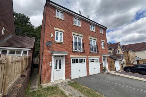 4 bedroom semi-detached house for sale