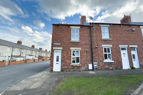 2 bedroom end of terrace house for sale