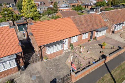 32 St. Cuthberts Avenue, Chester le... 2 bed semi