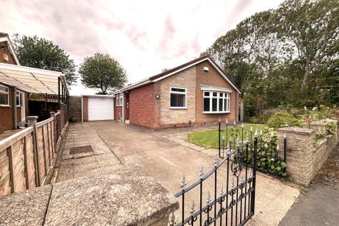 3 bedroom detached bungalow for sale