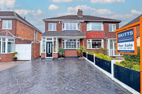 Shaftesbury Road, Wednesbury 3 bed semi