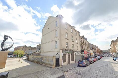 West Blackhall Street, Flat 1