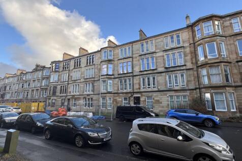 3 bedroom flat for sale